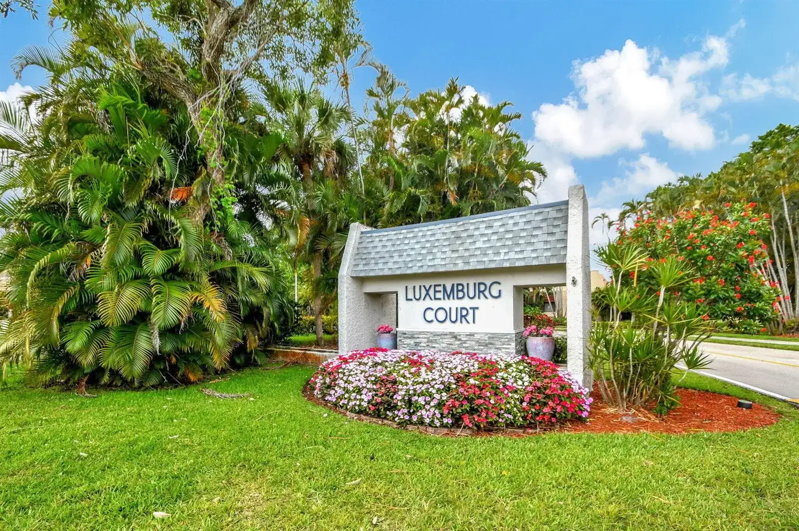 4539 Luxemburg Court # 304, Lake Worth FL 33467 photo 2