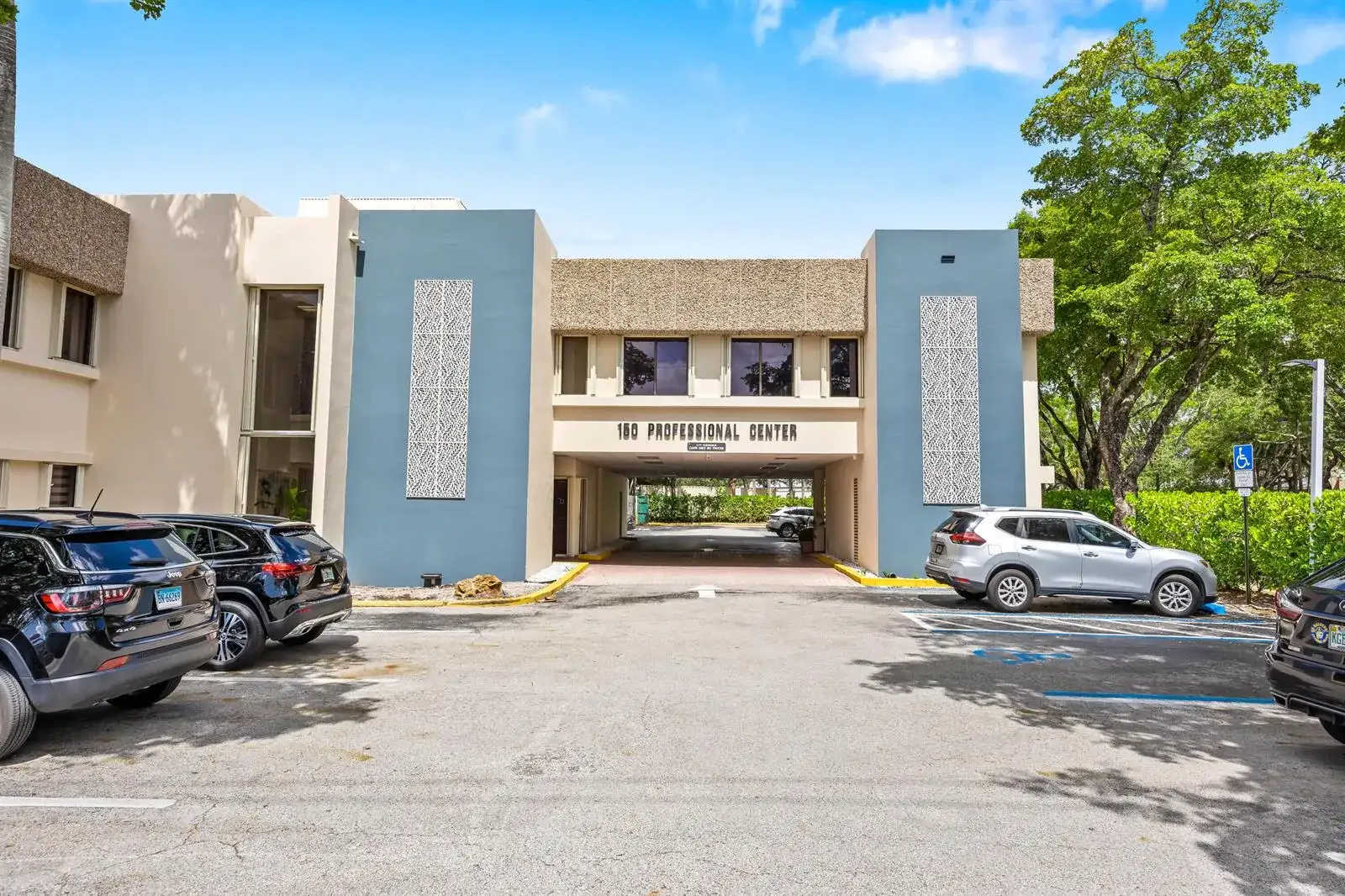 150 NW 70th Avenue # 03, Plantation FL 33317 photo 2