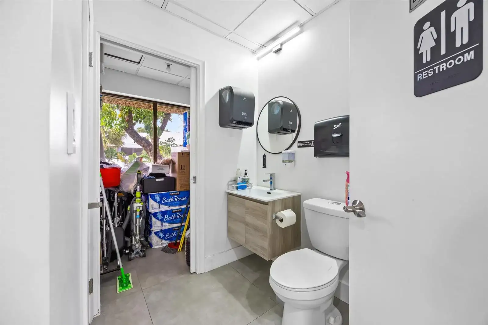 150 NW 70th Avenue # 03, Plantation FL 33317 photo 5