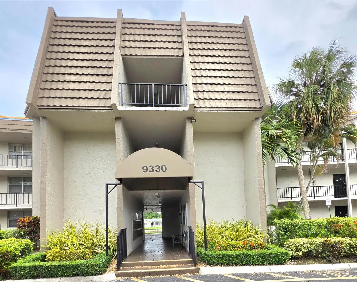 9330 Lime Bay Boulevard # 301, Tamarac FL 33321 photo 2