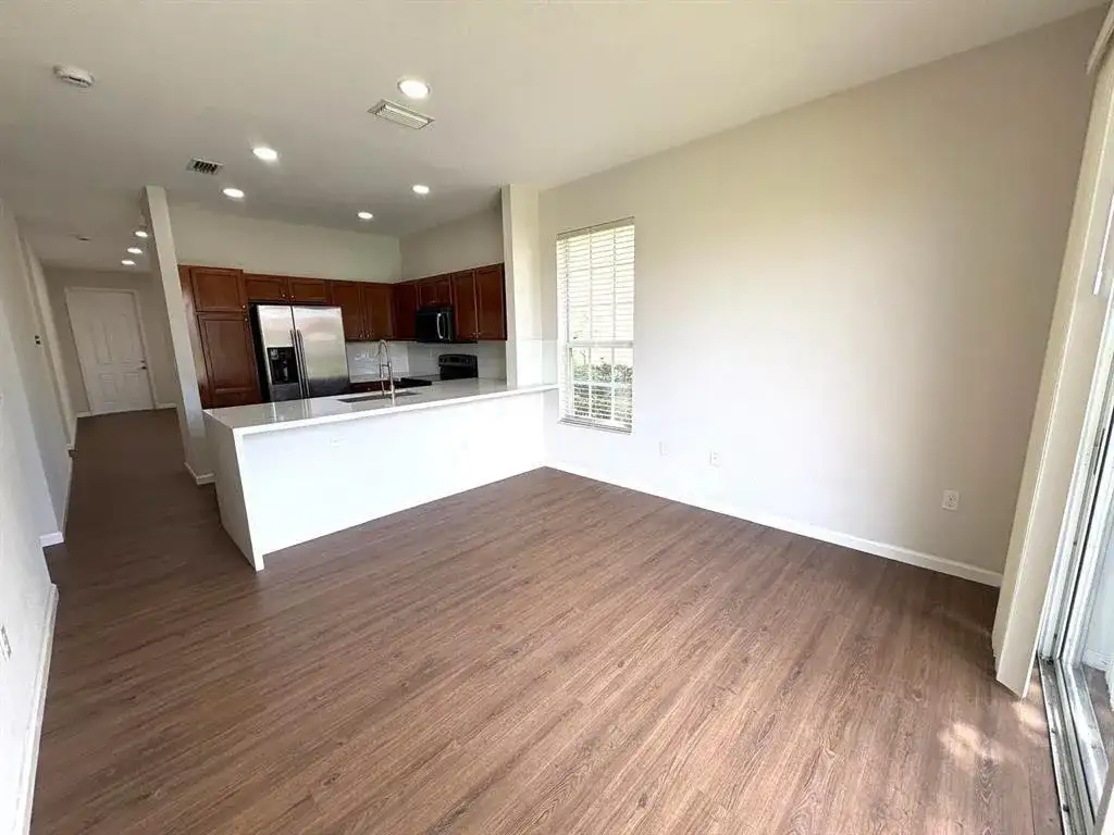 3245 NW 31st Terrace, Oakland Park FL 33309 photo 5