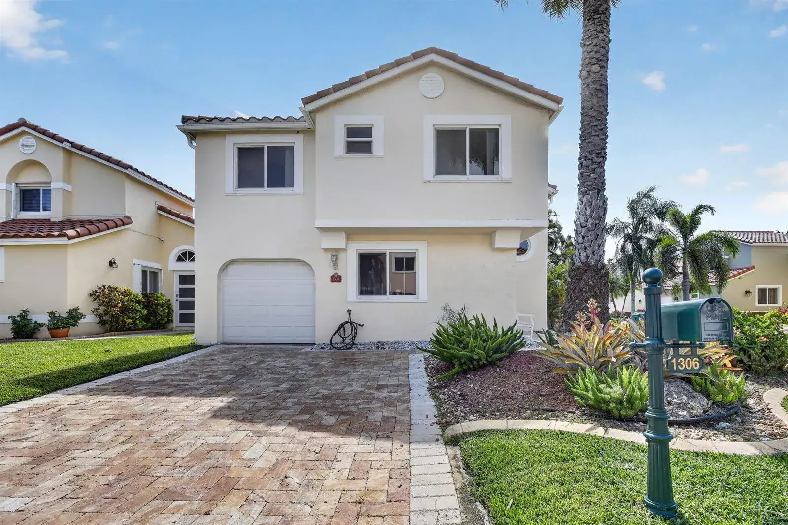 1306 SE 5th Court, Dania Beach FL 33004 photo 2