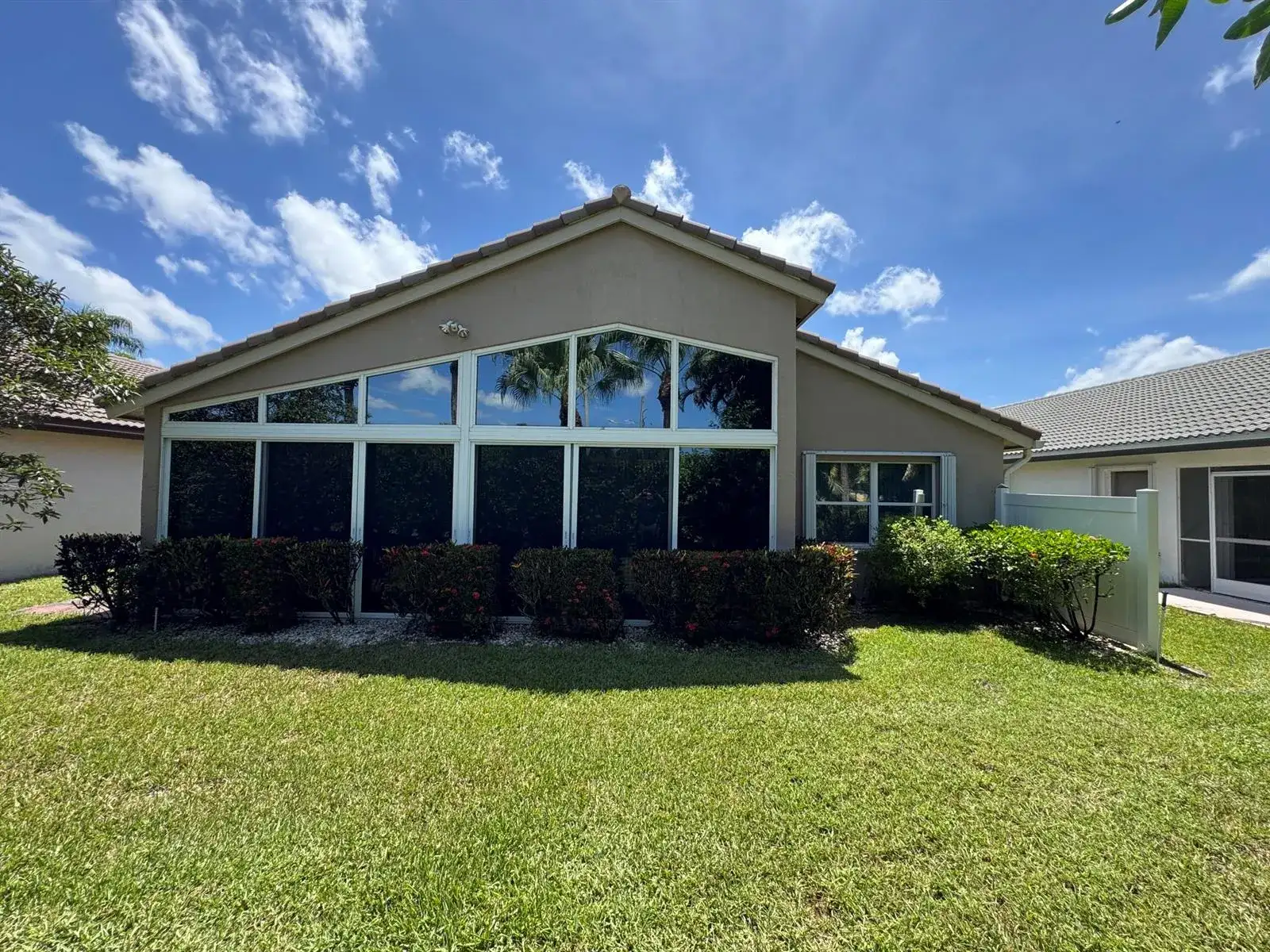 6693 Sun River Road, Boynton Beach FL 33437 photo 2