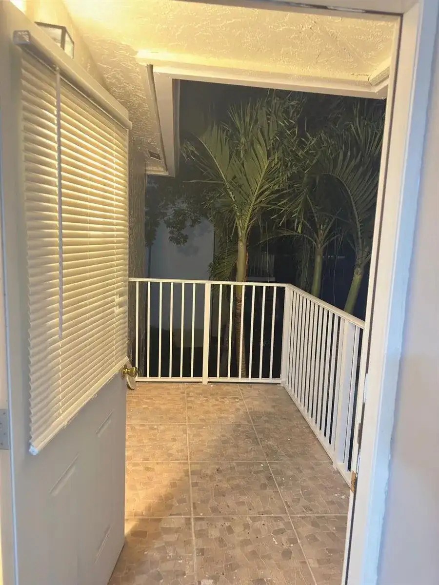 10625 NW 45th St # 25, Coral Springs FL 33065 photo 3