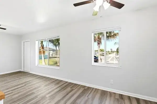 2302 Avenue M, Riviera Beach FL 33404 photo 2