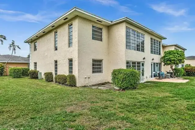 13721 Flora Place # D, Delray Beach FL 33484 photo 2