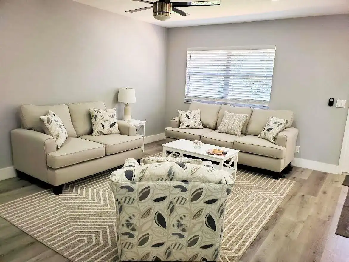 564 Saxony L Drive # 564, Delray Beach FL 33446 photo 2