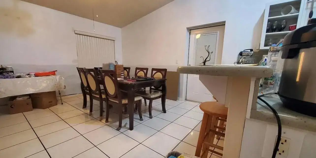3004 SE Suntan Ct Court SE, Palm Bay FL 32909 photo 3