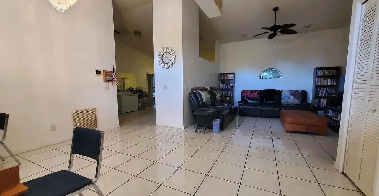 3004 SE Suntan Ct Court SE, Palm Bay FL 32909 photo 4