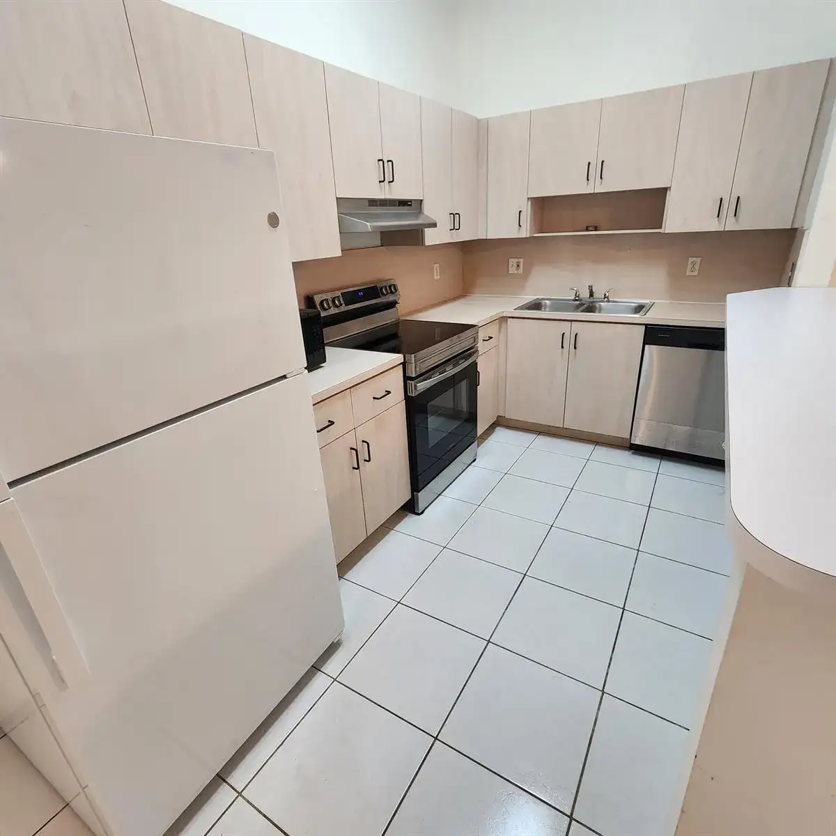500 NE 3rd Street # 109, FL 33009 photo 4