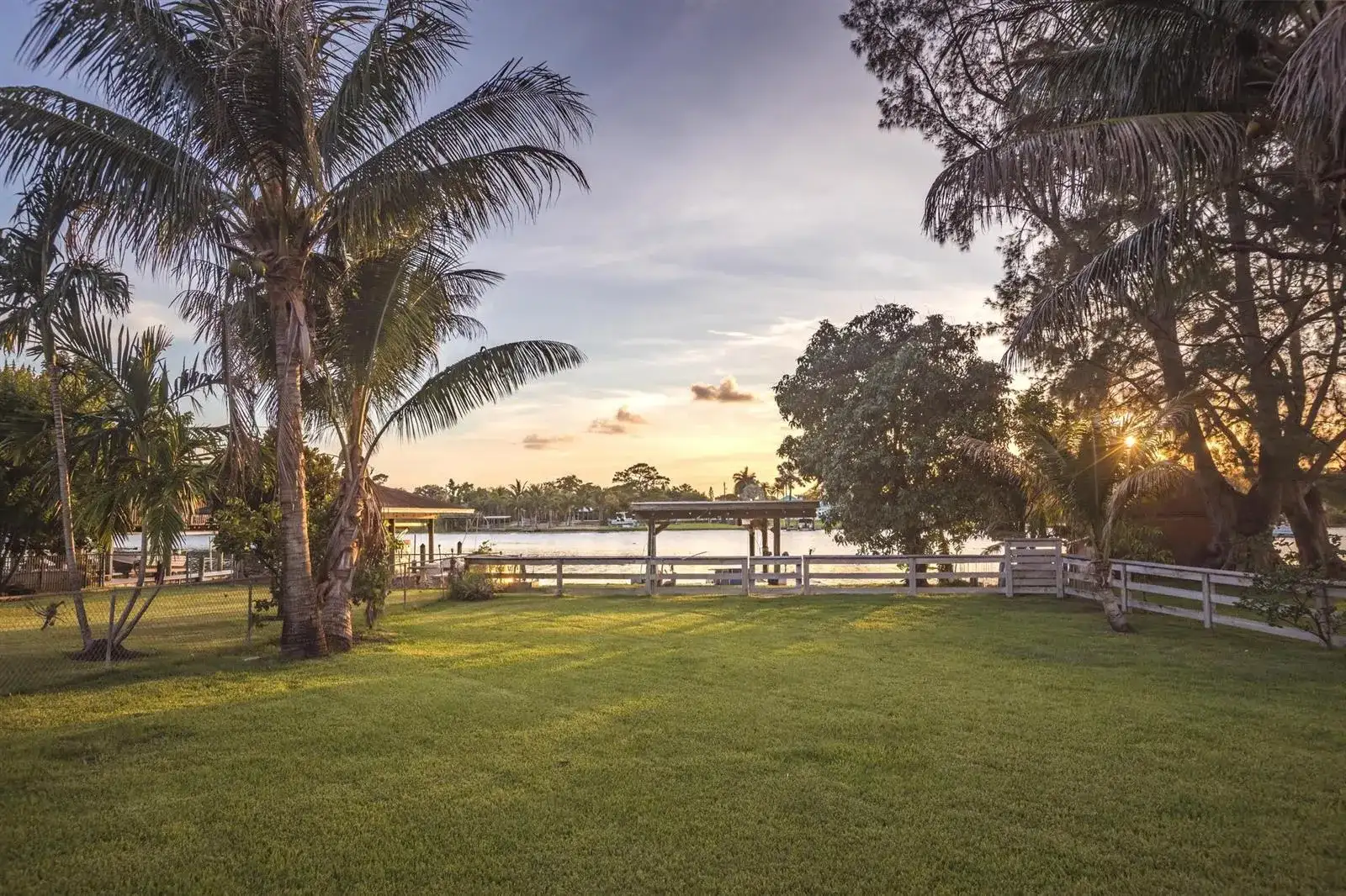 6563 Paul Mar Drive, Lake Worth FL 33462 photo 2