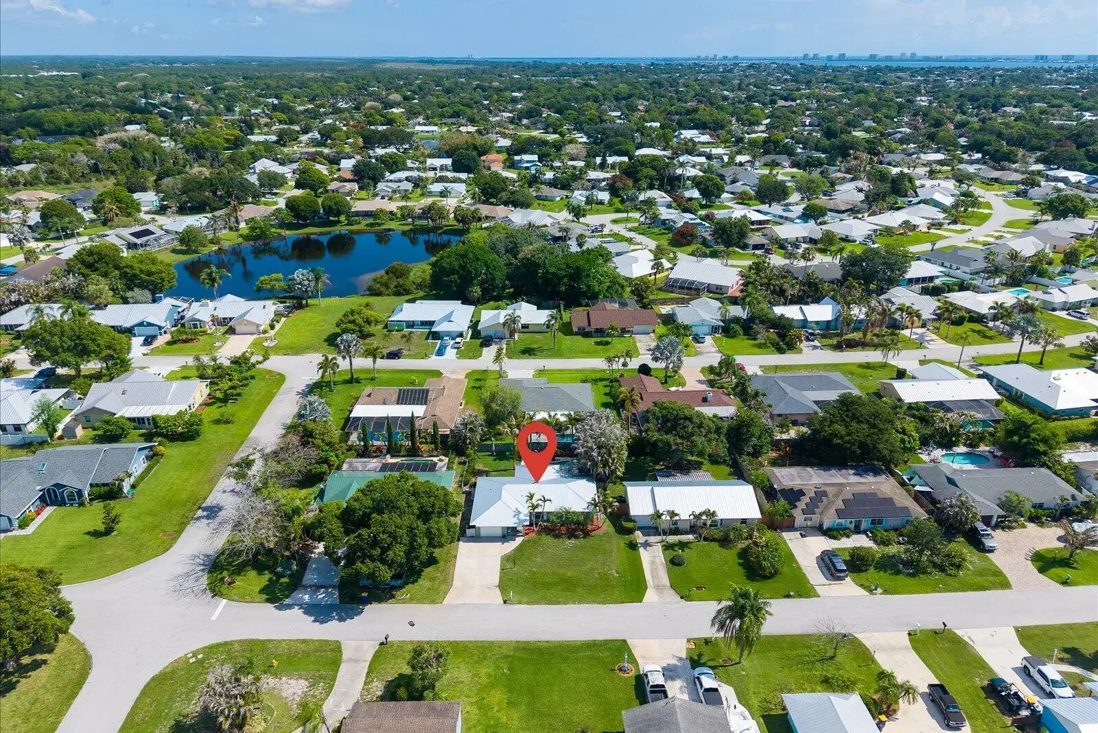 687 NE Maranta Terrado, Jensen Beach FL 34957 photo 3