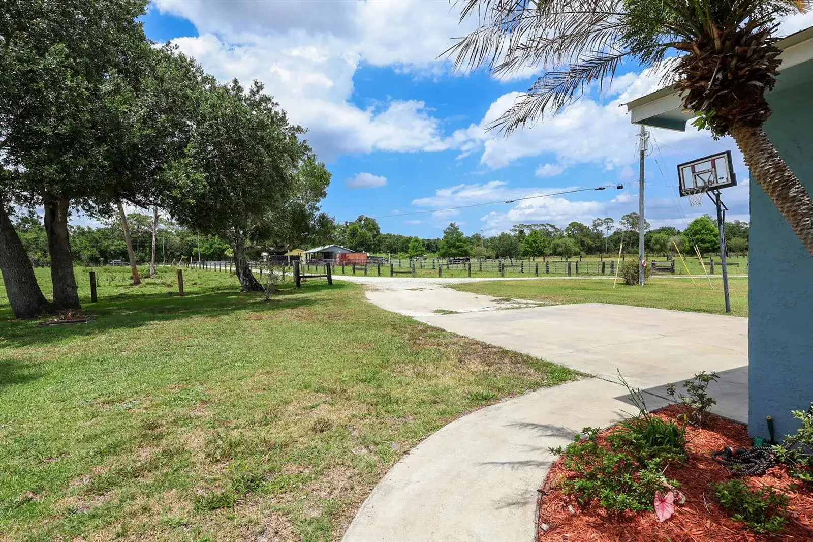 860 NW 141st Street, Okeechobee FL 34972 photo 5