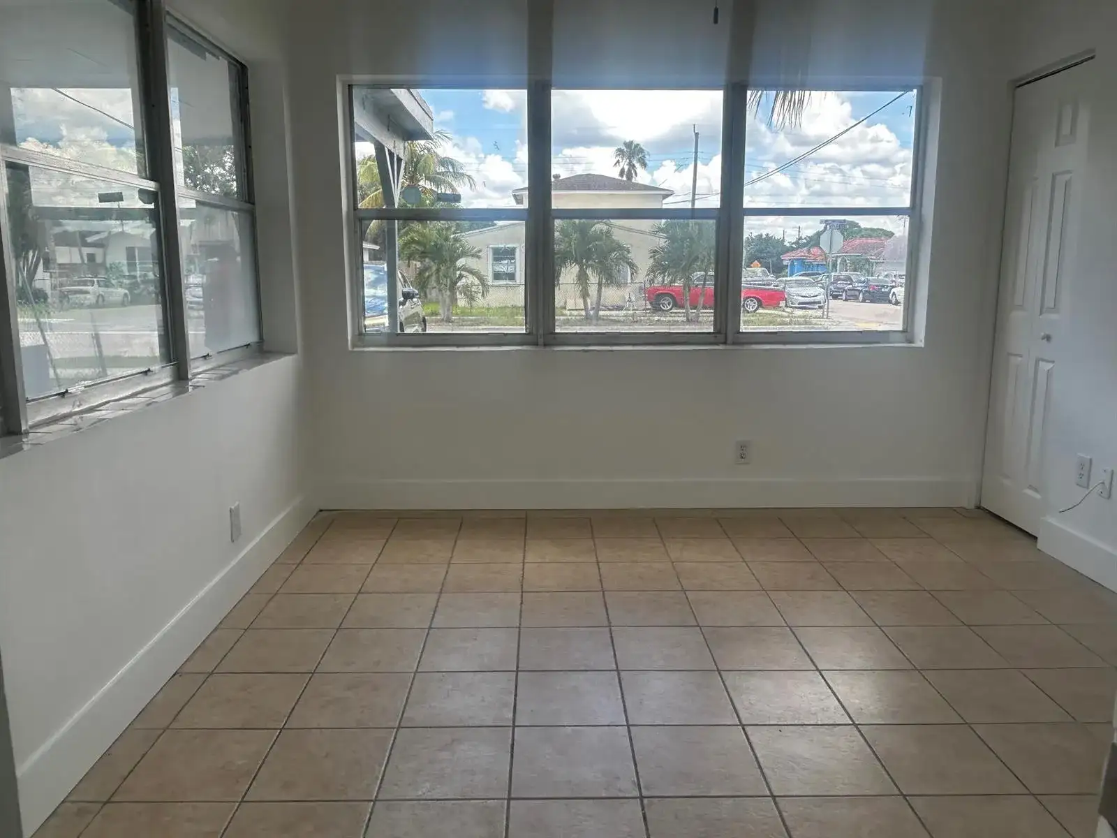 1528 S Avenue # 0, Riviera Beach FL 33404 photo 2