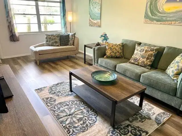 53 Woodland Drive # 105, Vero Beach FL 32962 photo 2