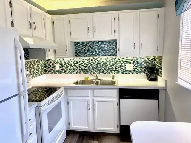 53 Woodland Drive # 105, Vero Beach FL 32962 photo 4