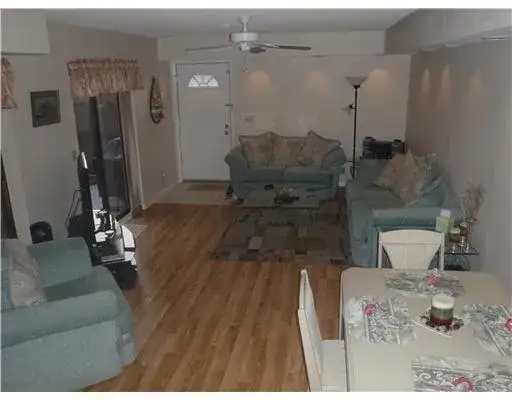 6134 Seven Springs Boulevard # 40d, FL 33463 photo 4
