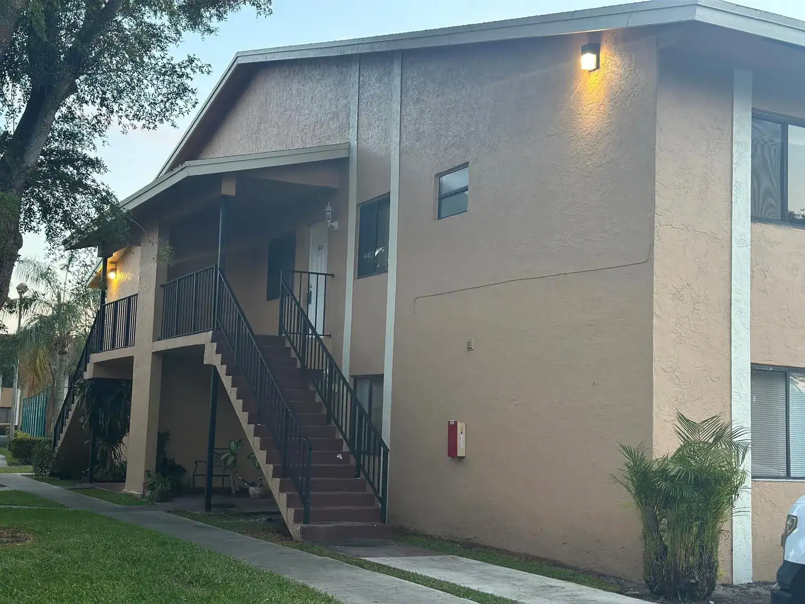 6031 N 10th Ave Avenue N # 219, FL 33463 photo 2