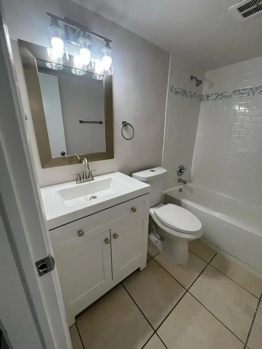 4670 NE 5th Avenue # 5, Boca Raton FL 33431 photo 4