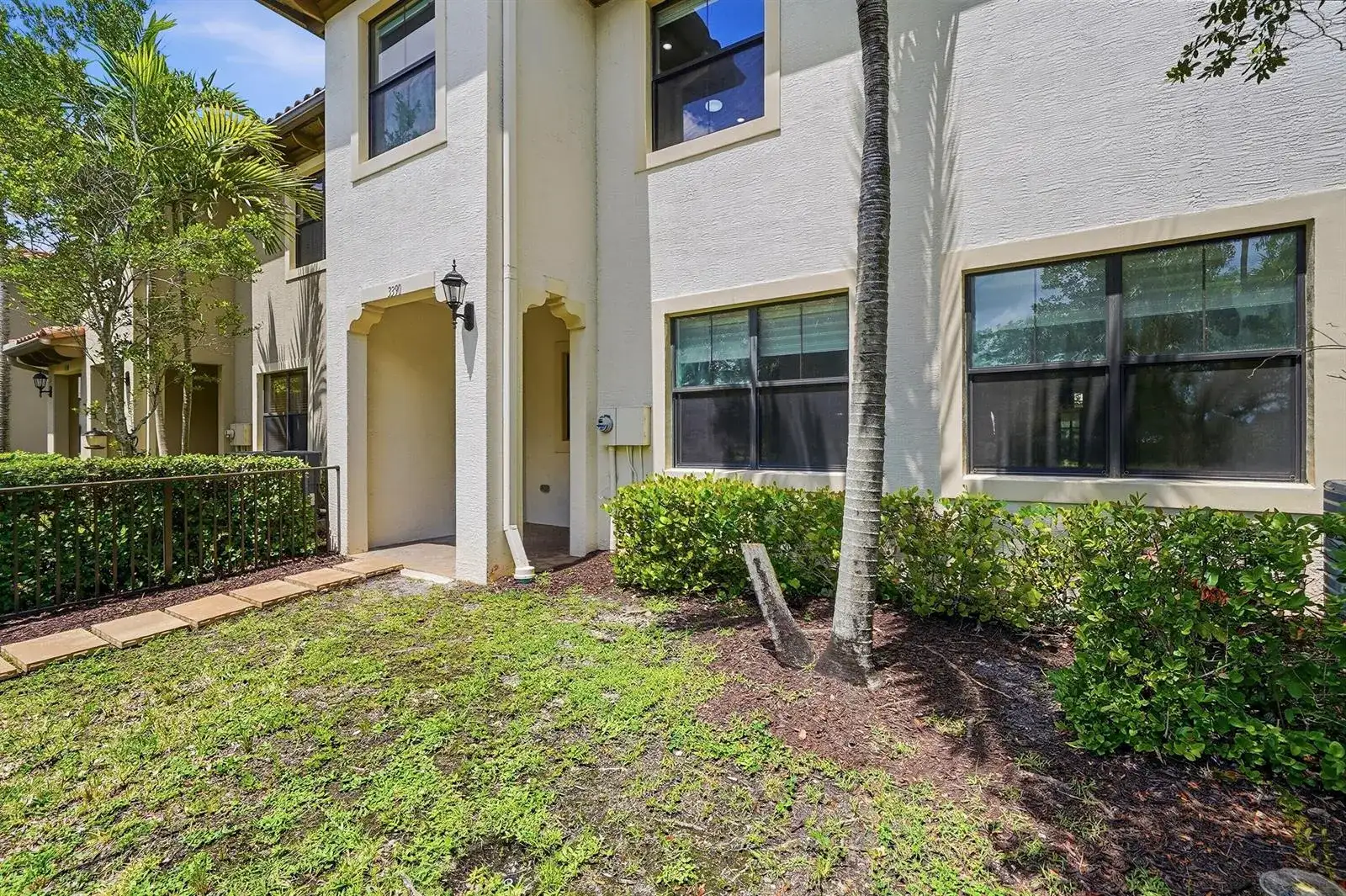 3390 NW 125th Avenue, Sunrise FL 33323 photo 2