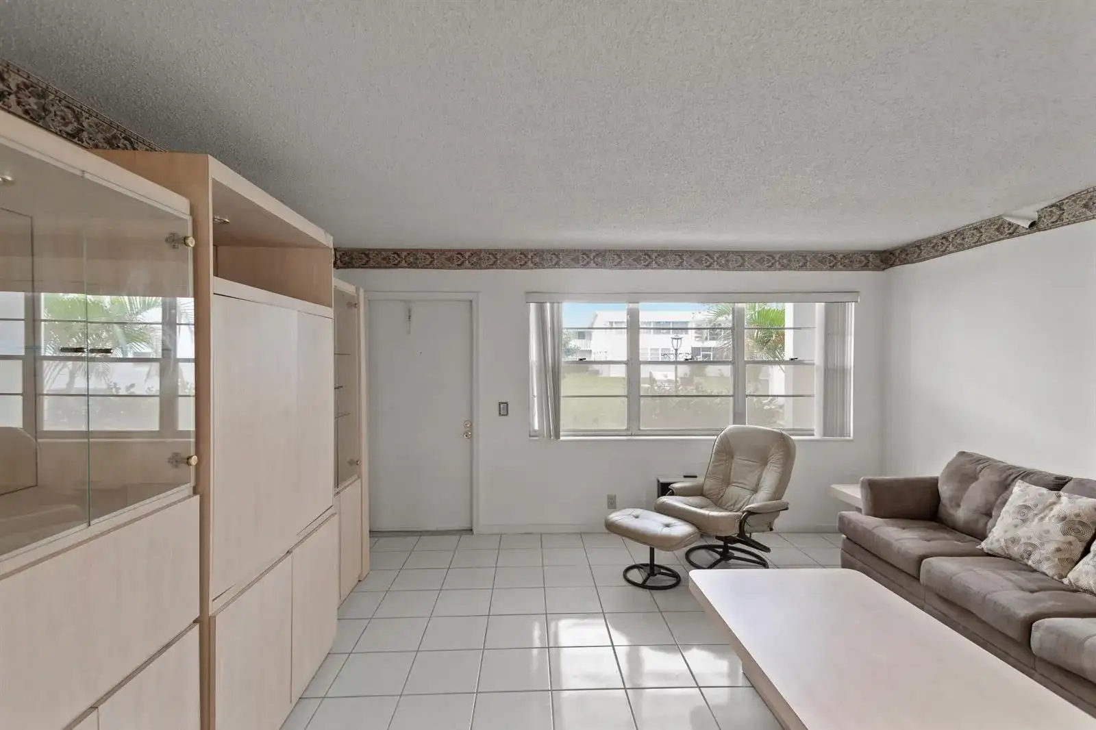 270 Farnham L # 270, Deerfield Beach FL 33442 photo 3