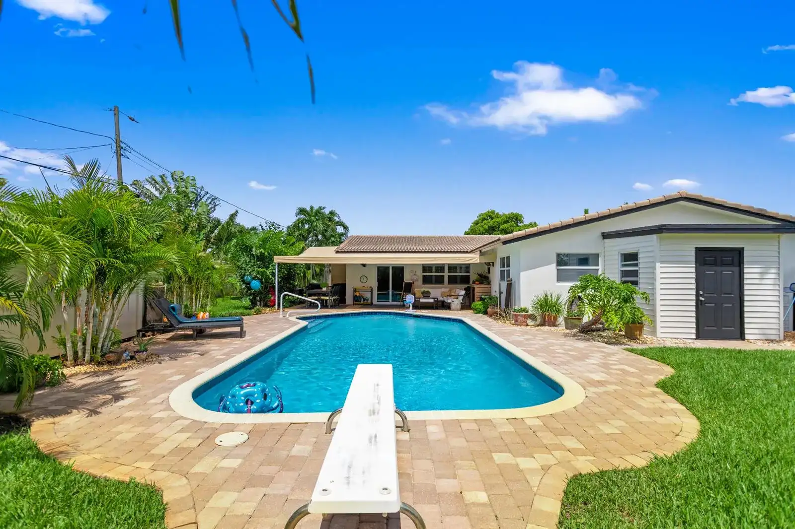 1420 NE 42nd Court, Oakland Park FL 33334 photo 5