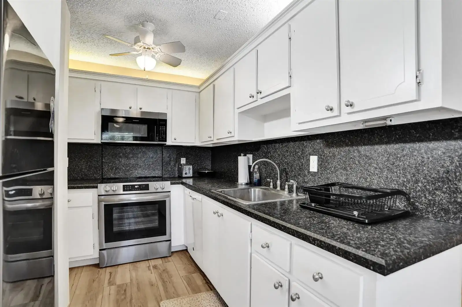 1050 Citrus Way # 203, Delray Beach FL 33445 photo 3