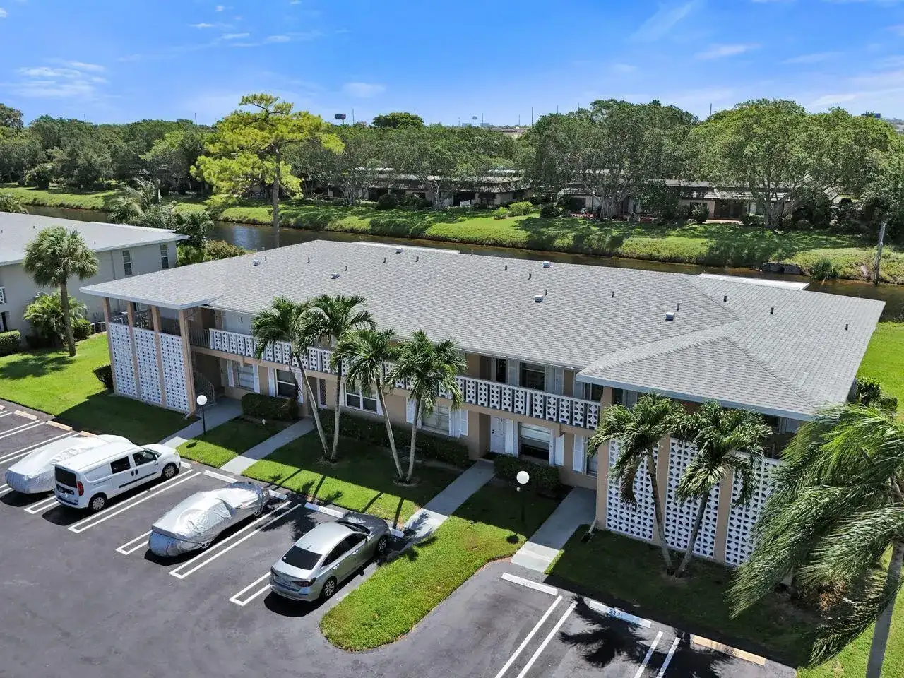 1050 Citrus Way # 203, Delray Beach FL 33445 photo 4