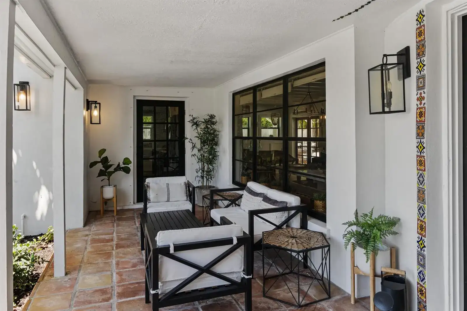 711 SW 27th Way, Boynton Beach FL 33435 photo 2