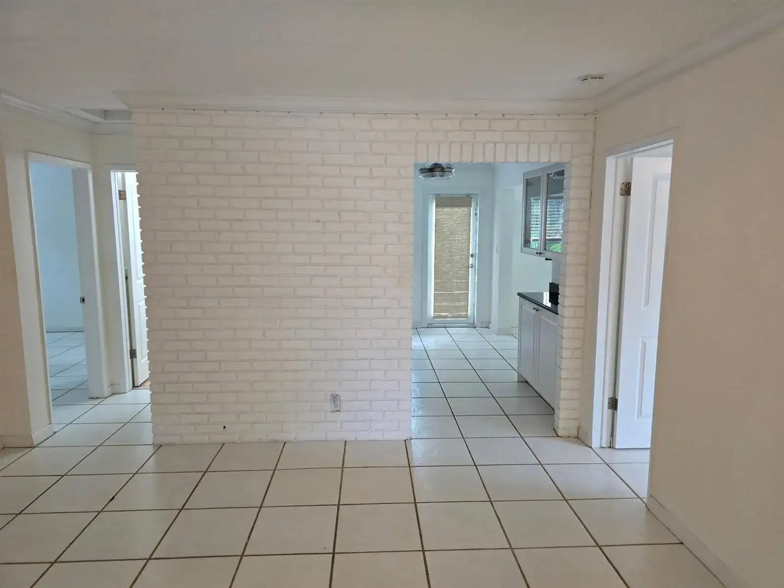 5631 NE 5th Terrace, Oakland Park FL 33334 photo 3
