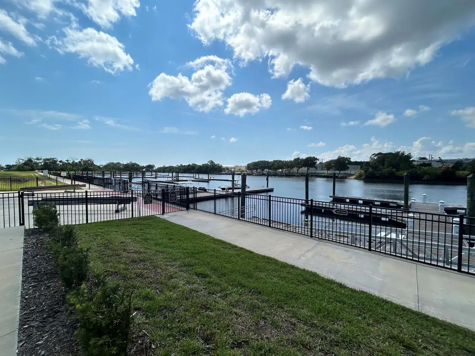 24 Del Palma Drive, Palm Coast FL 32137 photo 3