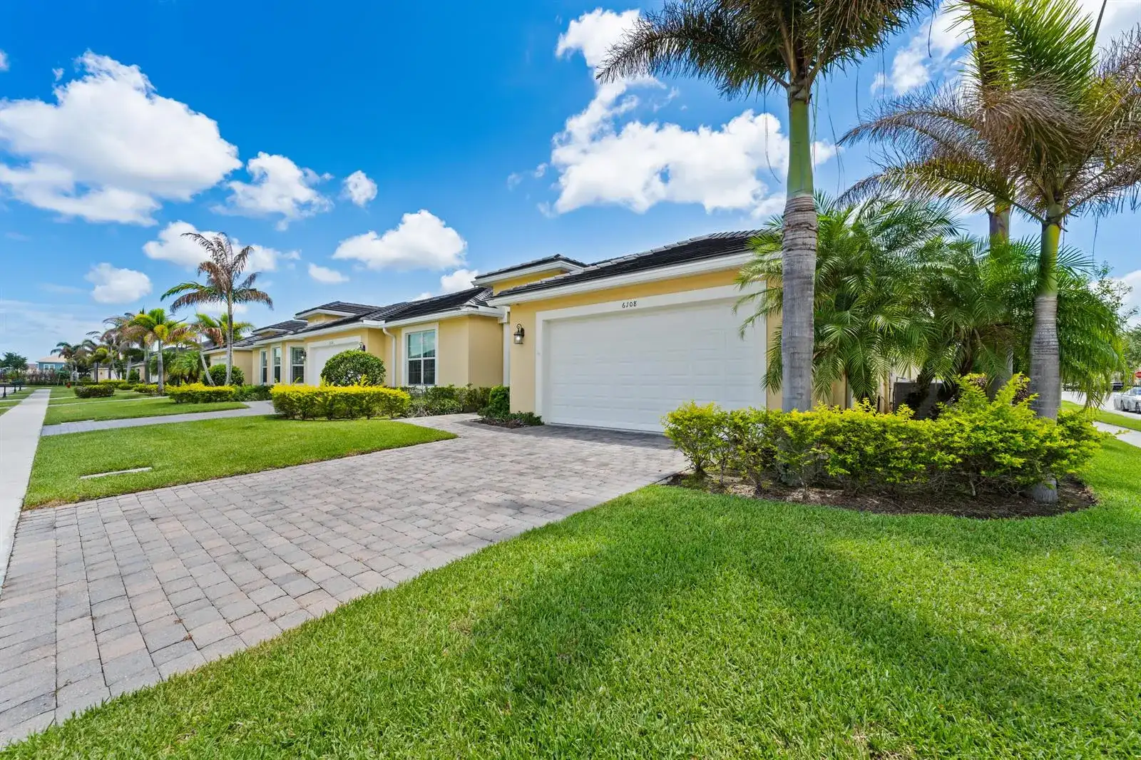 6108 NW Denmore Lane, Port St. Lucie FL 34983 photo 2