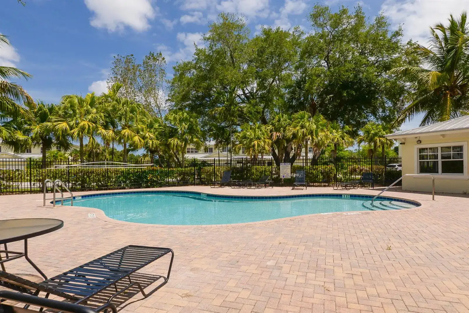 3902 Sabal Way, Fort Pierce FL 34981 photo 2