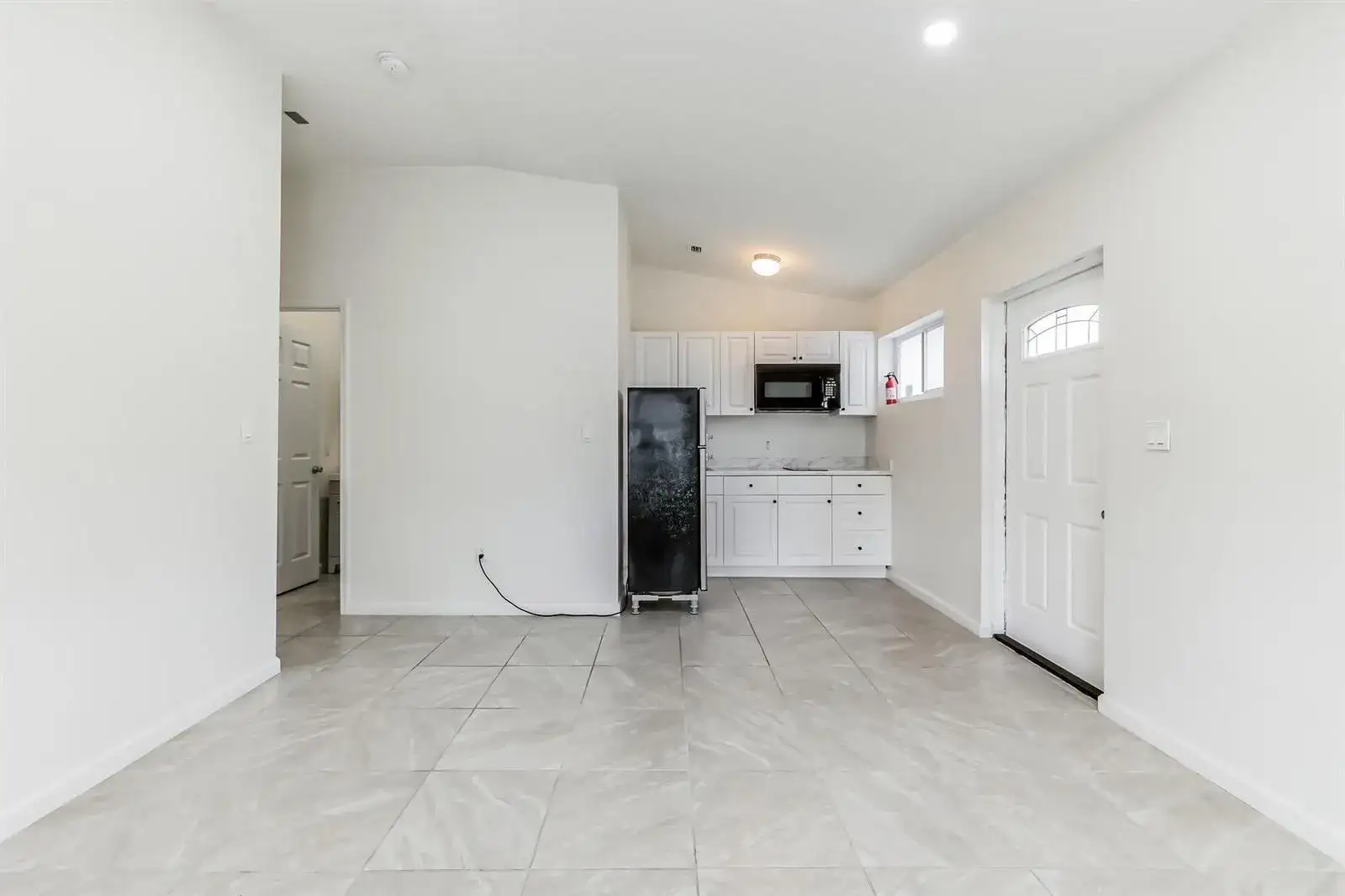13961 SW 156th Terrace, Miami FL 33177 photo 2