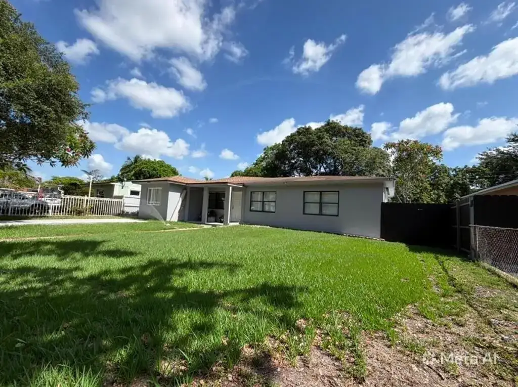 1135 NW 127th Street, North Miami FL 33168 photo 4