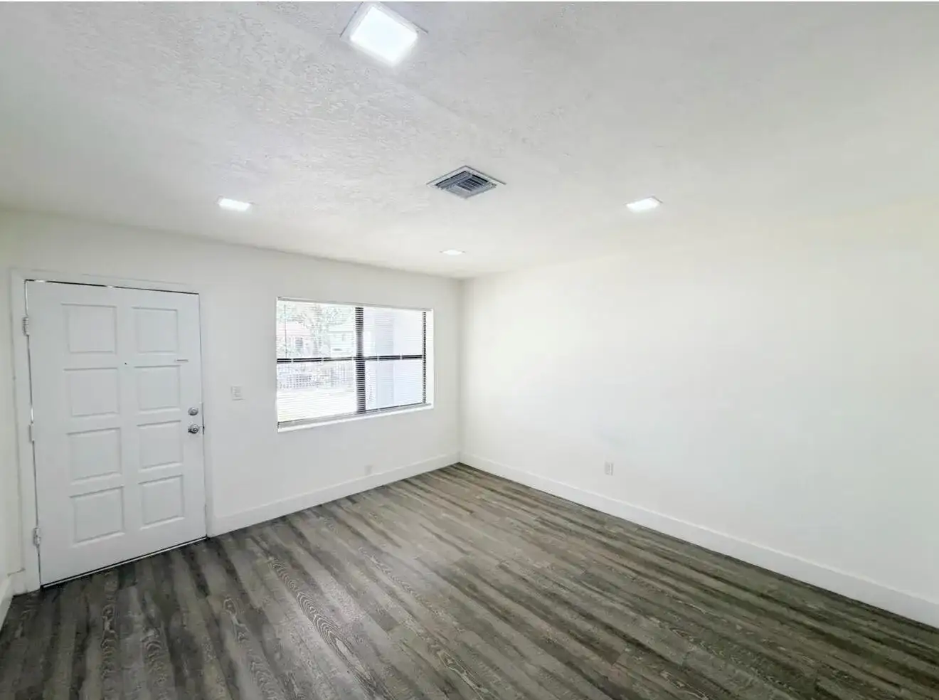 1135 NW 127th Street, North Miami FL 33168 photo 5