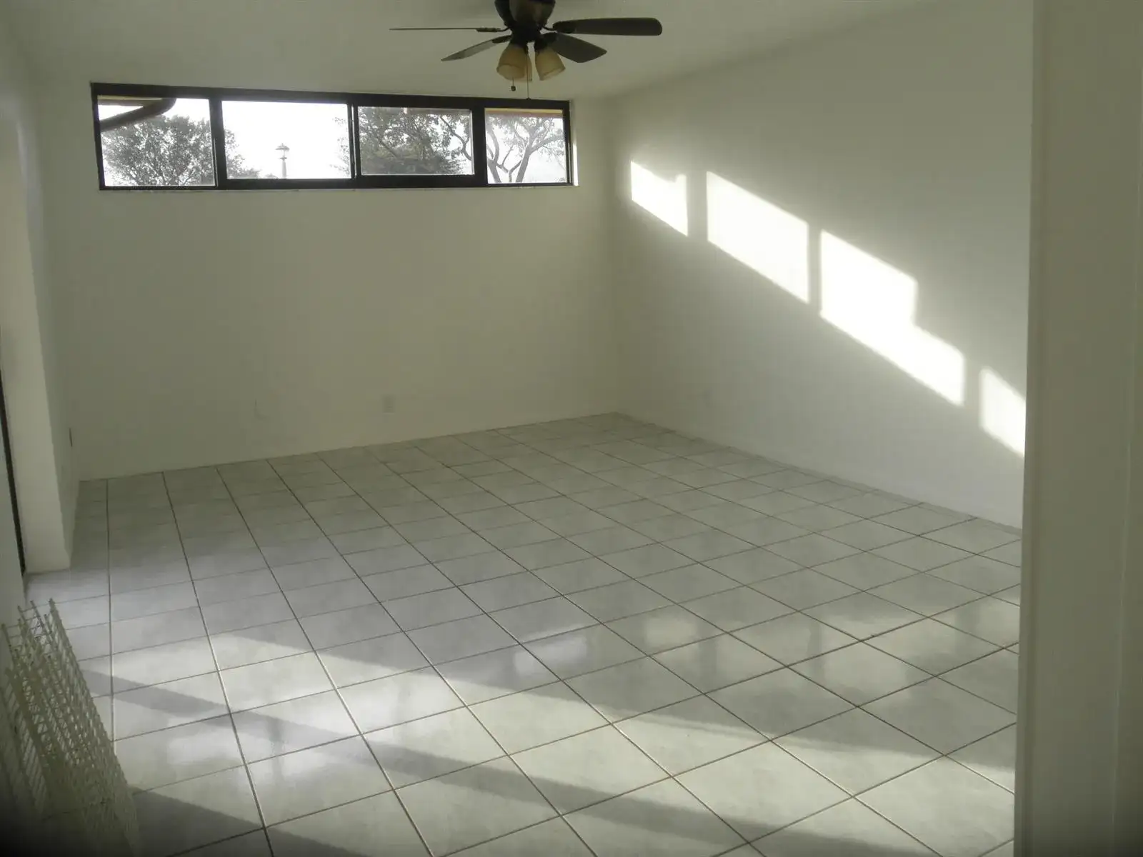 3896 Victoria Drive, West Palm Beach FL 33406 photo 2