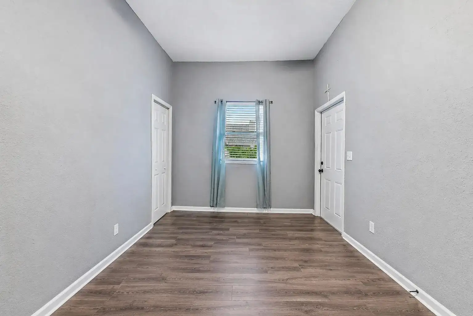 3207 Pinewood Avenue, West Palm Beach FL 33407 photo 2