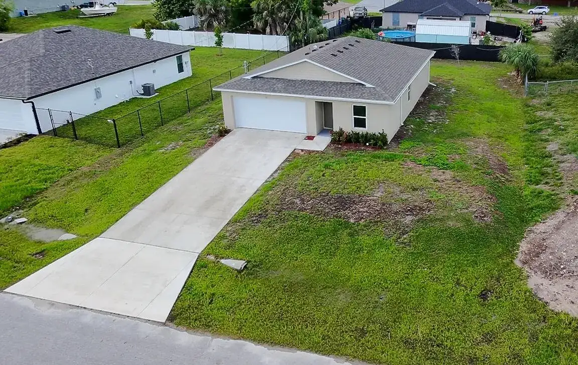 26 NE 12th Terrace, Cape Coral FL 33909 photo 4