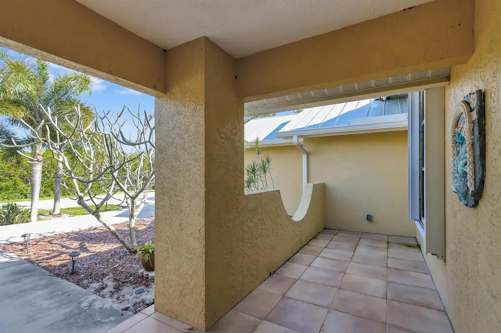 137 Queens Road, Fort Pierce FL 34949 photo 3