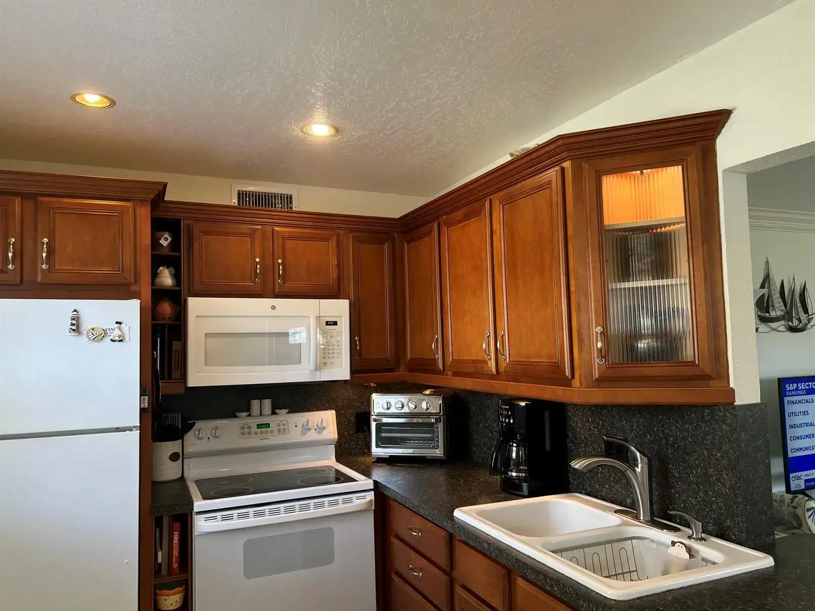84 Saxony B, Delray Beach FL 33446 photo 5