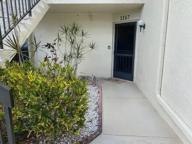 3367 Perimeter Drive, FL 33467 photo 2