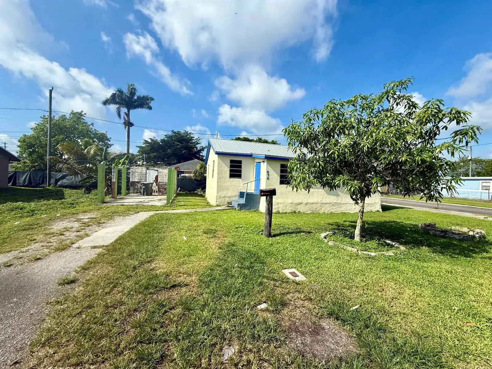 856 SW Ave D, Belle Glade FL 33430 photo 3
