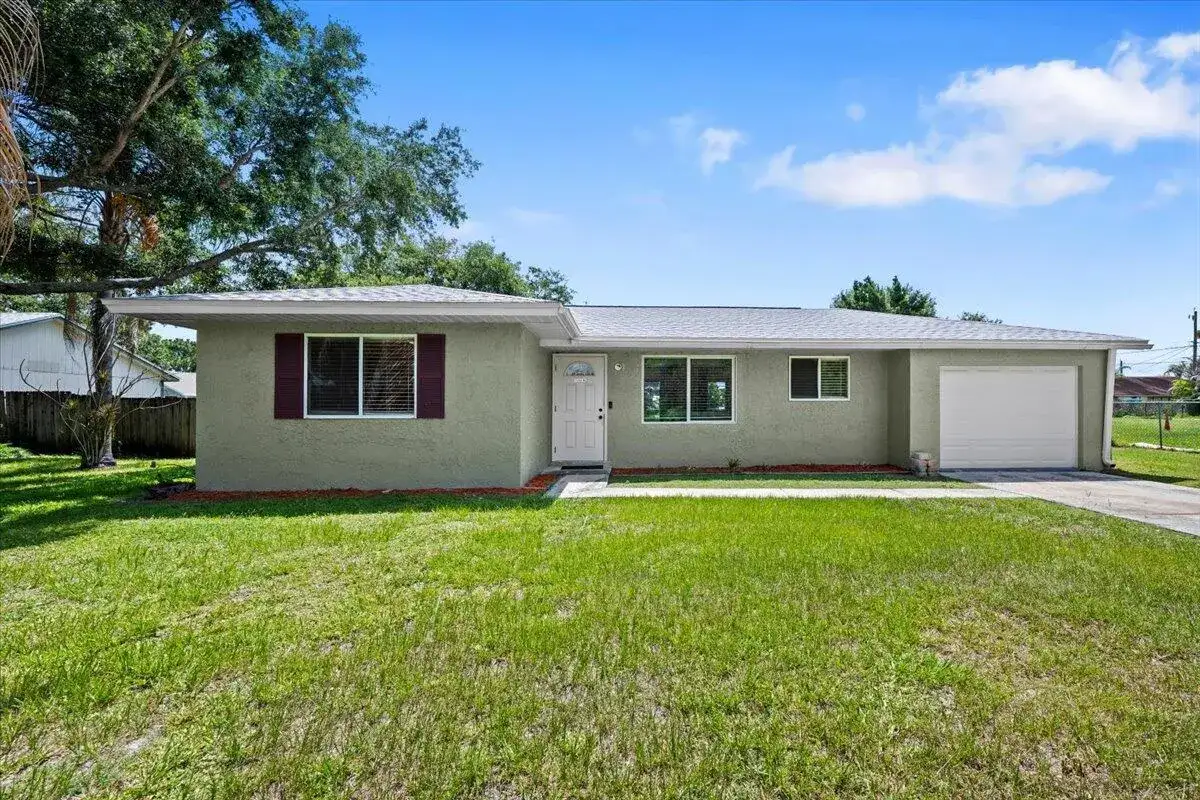 2261 SE Pear Lane, Port St. Lucie FL 34952 photo 4