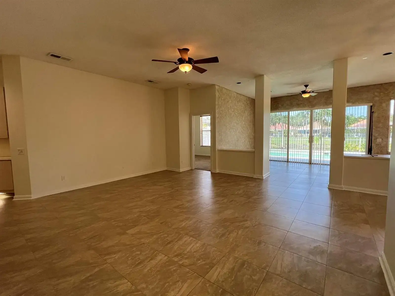 244 Hampton Place, Jupiter FL 33458 photo 4