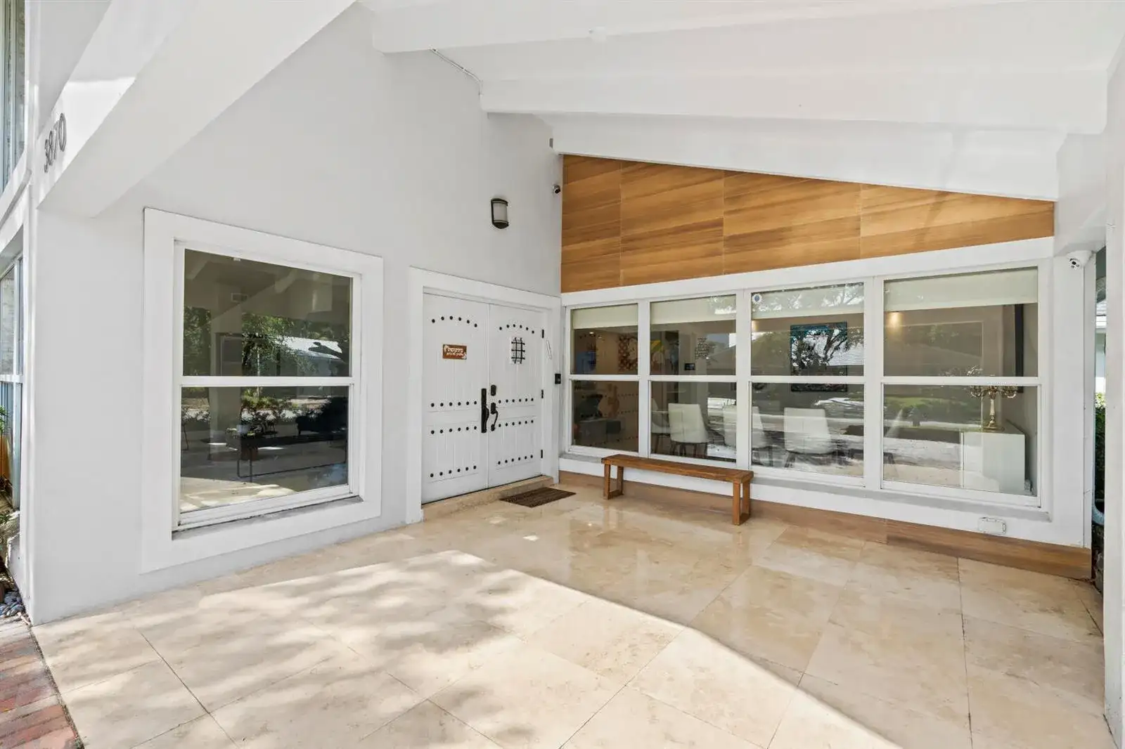 3870 N 31st Terrace, Hollywood FL 33021 photo 2