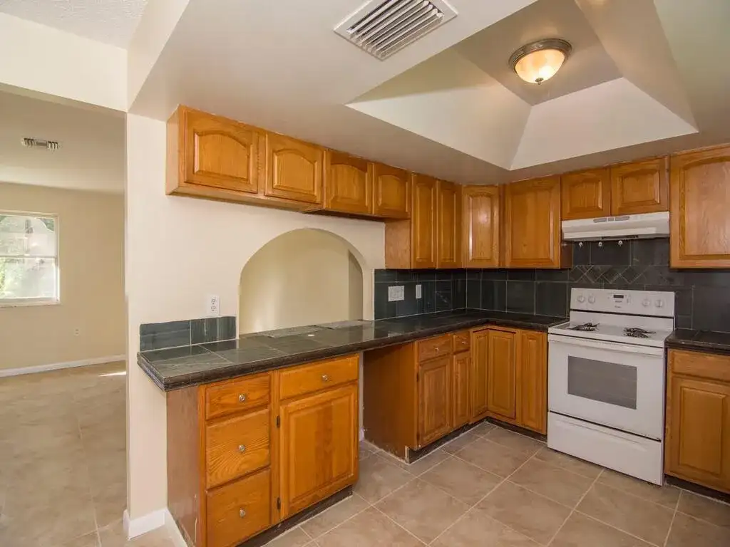8604 Brookline Avenue, Fort Pierce FL 34951 photo 5