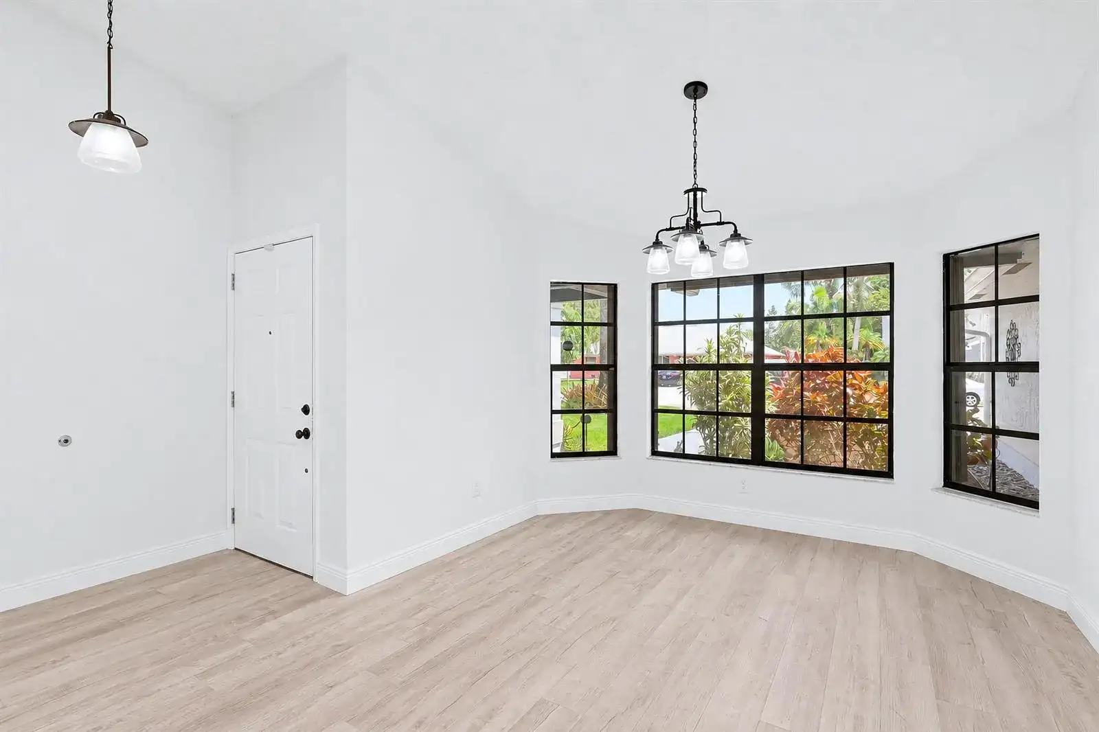 117 Sherwood Drive, Royal Palm Beach FL 33411 photo 3