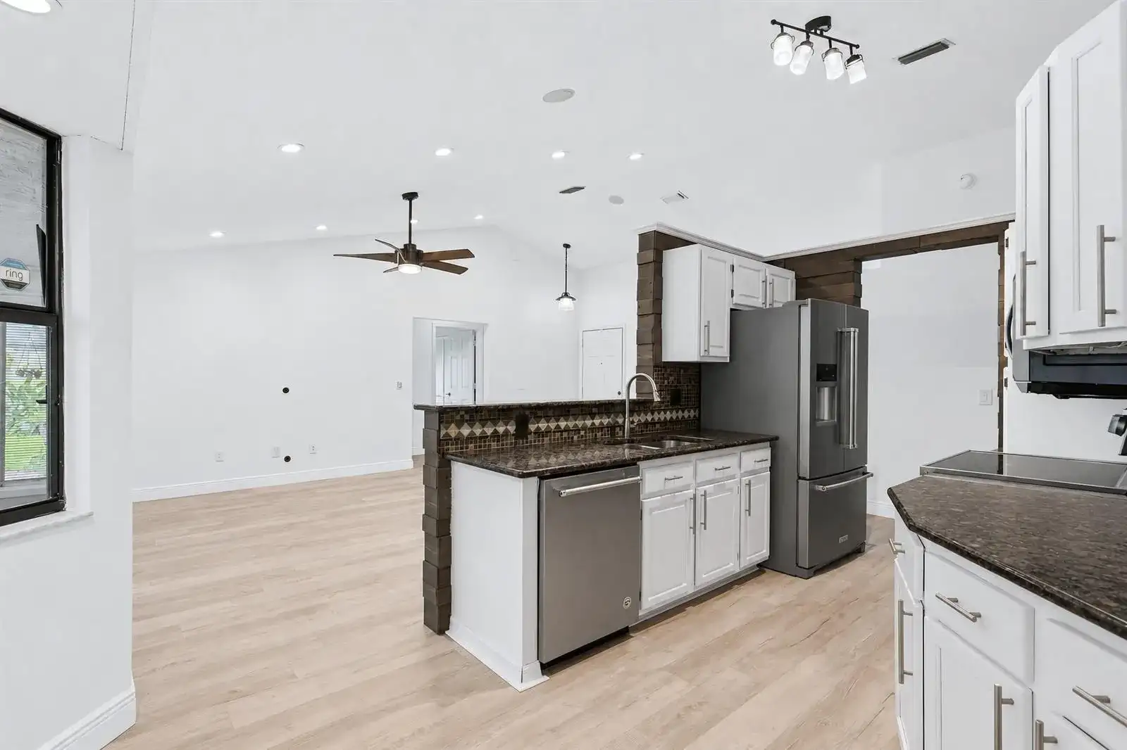 117 Sherwood Drive, Royal Palm Beach FL 33411 photo 4