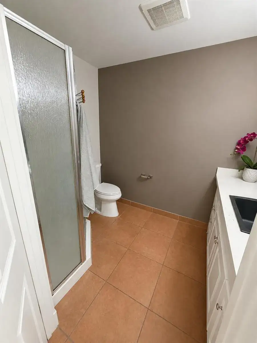 2646 SE Willoughby Boulevard, Stuart FL 34994 photo 4
